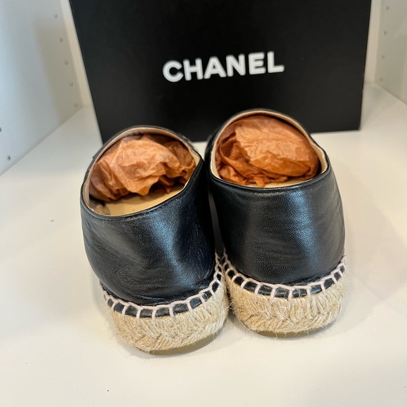 CHANEL ESPADRILLES LAMBSKIN AUTHENTIC - Picture 9 of 12